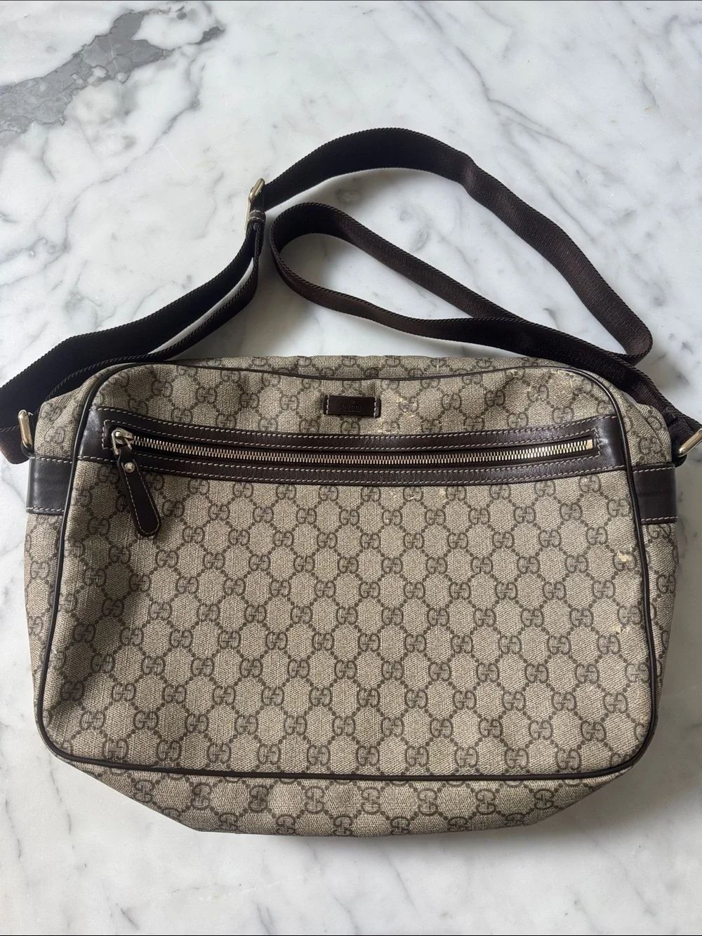 Gucci Supreme Canvas Messenger Bag